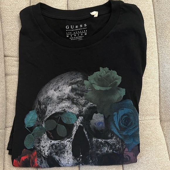 Guess Black Unisex Tee with Skull and Floral Design - Picture 6 of 6